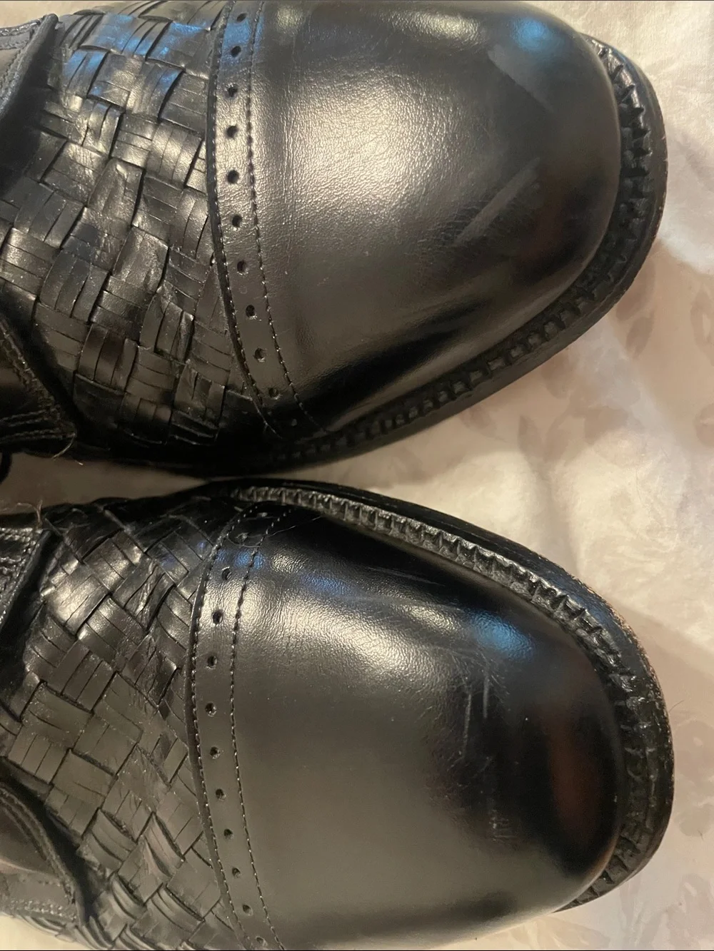 Allen Edmonds refined woven